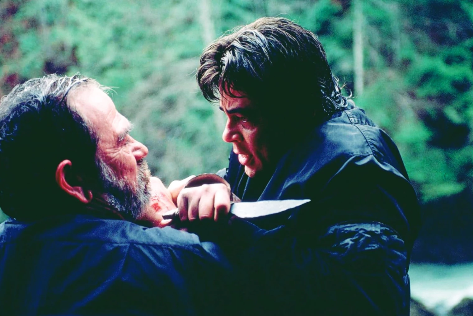 quand-le-realisateur-de-l-exorciste-reunissait-tommy-lee-jones-et-benicio-del-toro