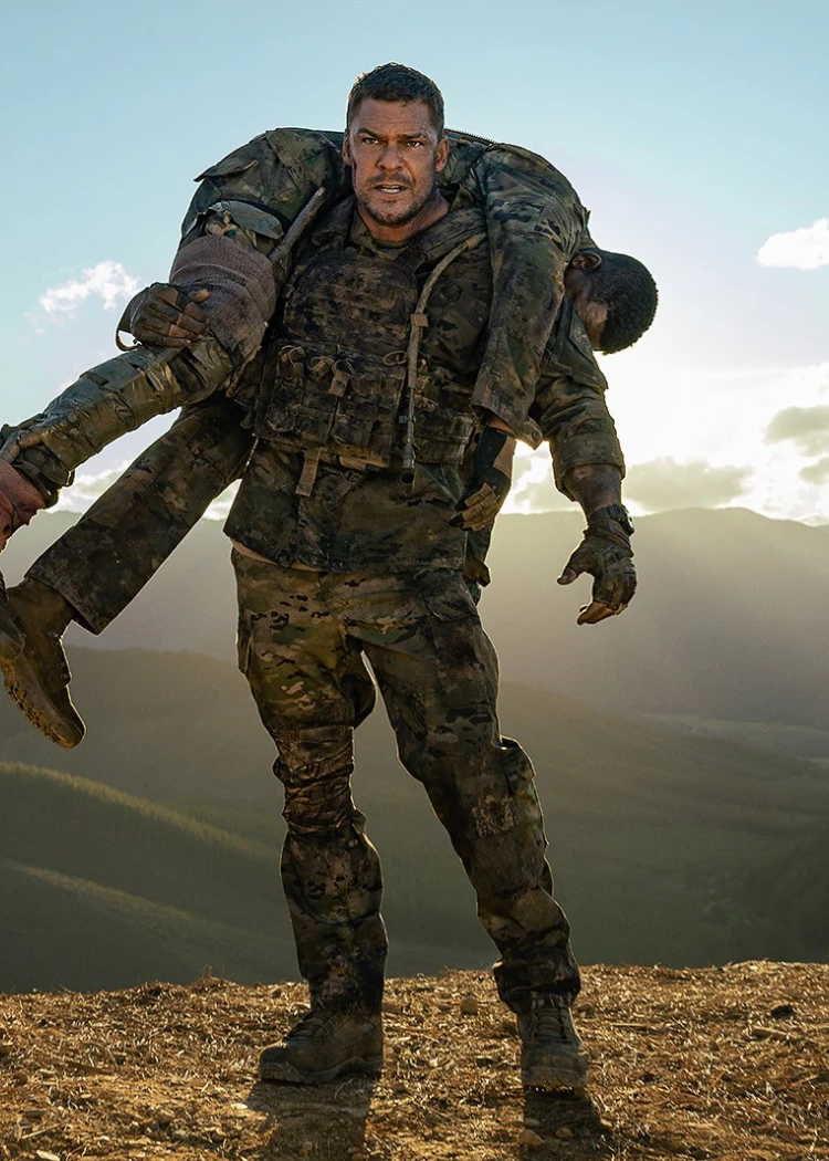 Après Reacher, Alan Ritchson reste dans la finesse avec&nbsp;War&nbsp;Machine