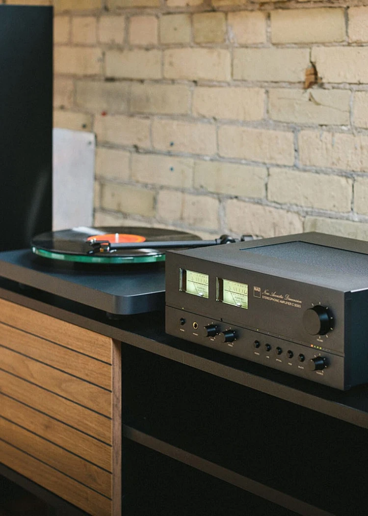 Nad C3030&nbsp;: amplificateur Hi‑Fi à l'élégance&nbsp;vintage