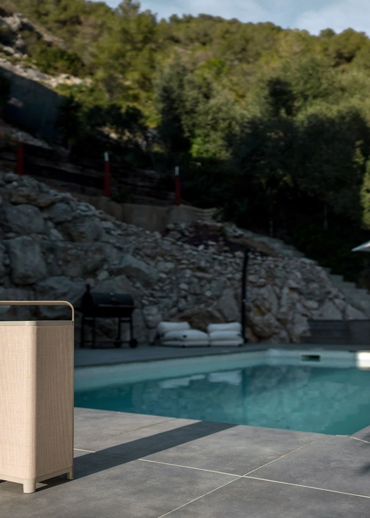 Sonoro Vibes L&nbsp;: enceinte d’extérieur grand format et Bluetooth Auracast,&nbsp;bis