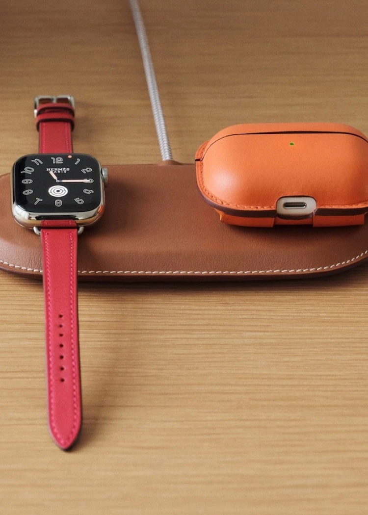 Chargeurs iPhone Hermès, aussi chers qu’un&nbsp;iPhone