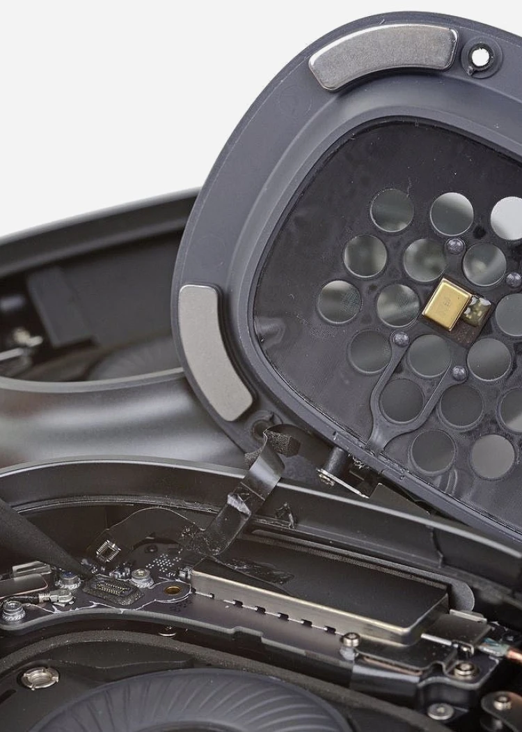 iFixit démonte les AirPods Max&nbsp;2 pour analyser les changements&nbsp;internes