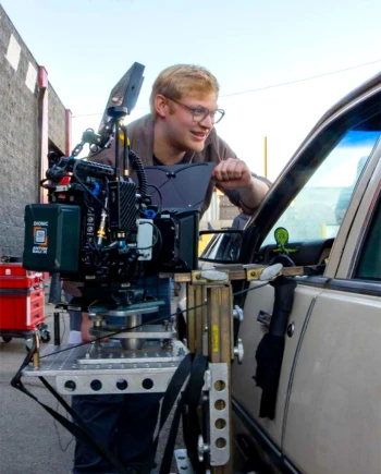 Curry Barker (Milk &amp; Serial) réalisera un nouveau Massacre à la&nbsp;tronçonneuse