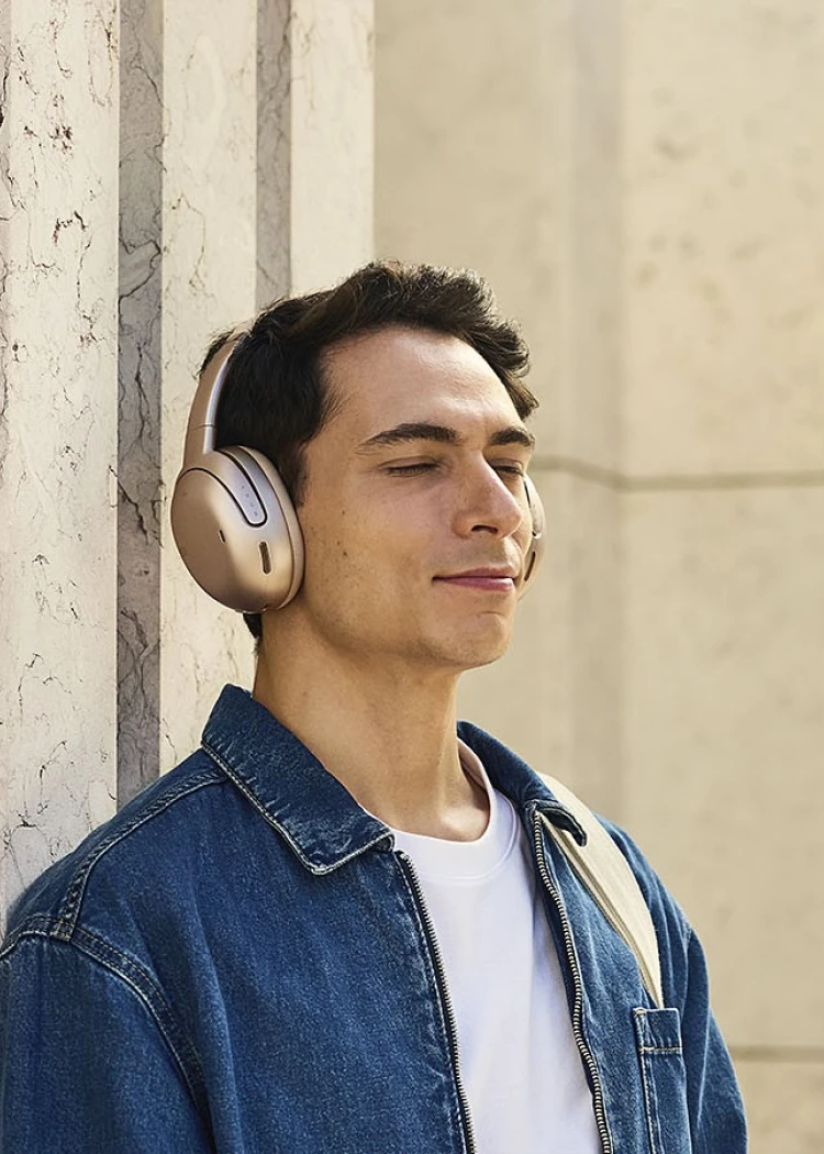 JBL muscle les casques Tour One M3 et Tour Pro&nbsp;3, une nouvelle JBL Curve et une interface&nbsp;revue