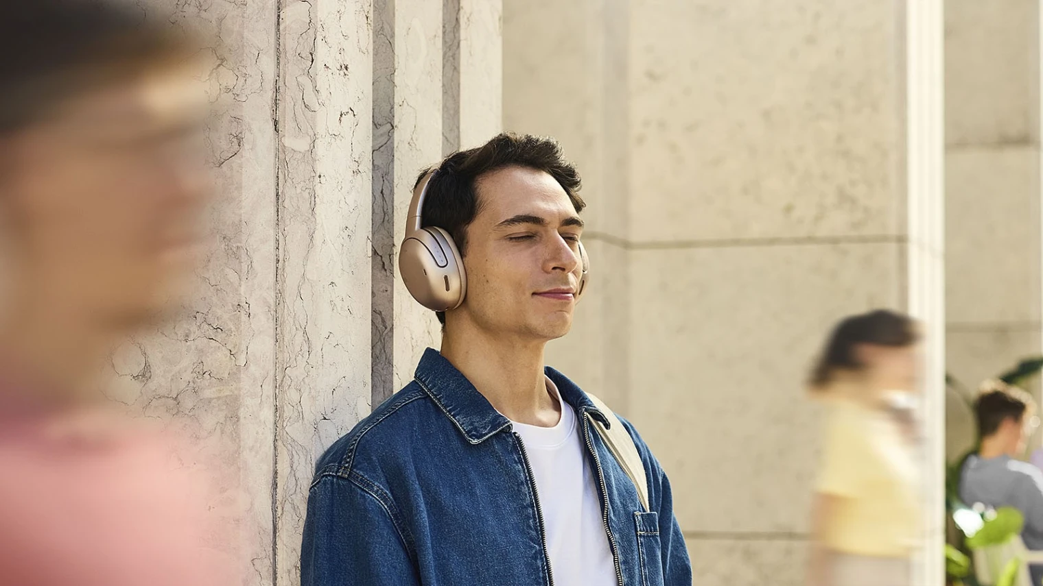 jbl-muscle-les-casques-tour-one-m3-et-tour-pro-3-une-nouvelle-jbl-curve-et-une-interface-revue
