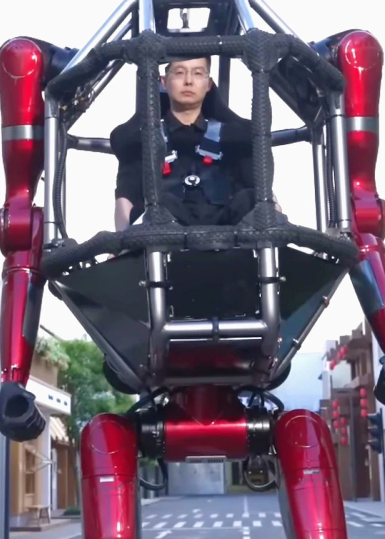 Votre mécha géant transformable pour&nbsp;650&nbsp;000&nbsp;$