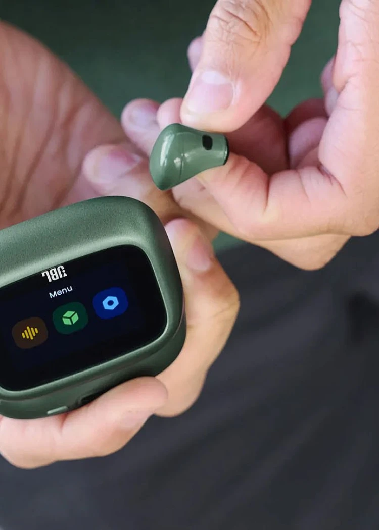 Écouteurs sans-fil JBL Live&nbsp;4&nbsp;: prix, déclinaisons et nouveautés de la gamme avec boîtier tactile&nbsp;intelligent