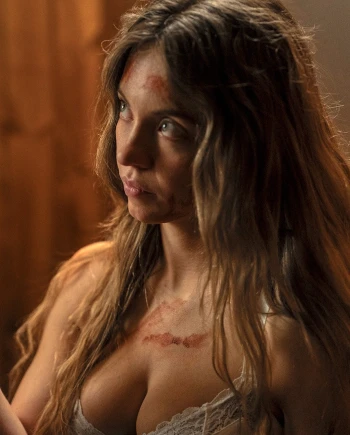 Sydney Sweeney travaille sur le remake d'un film sexy et&nbsp;psychédélique