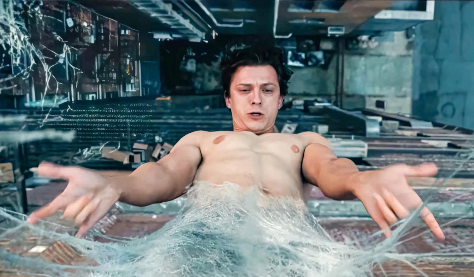 tom-holland-raconte-comment-the-odyssey-a-sauve-spider-man