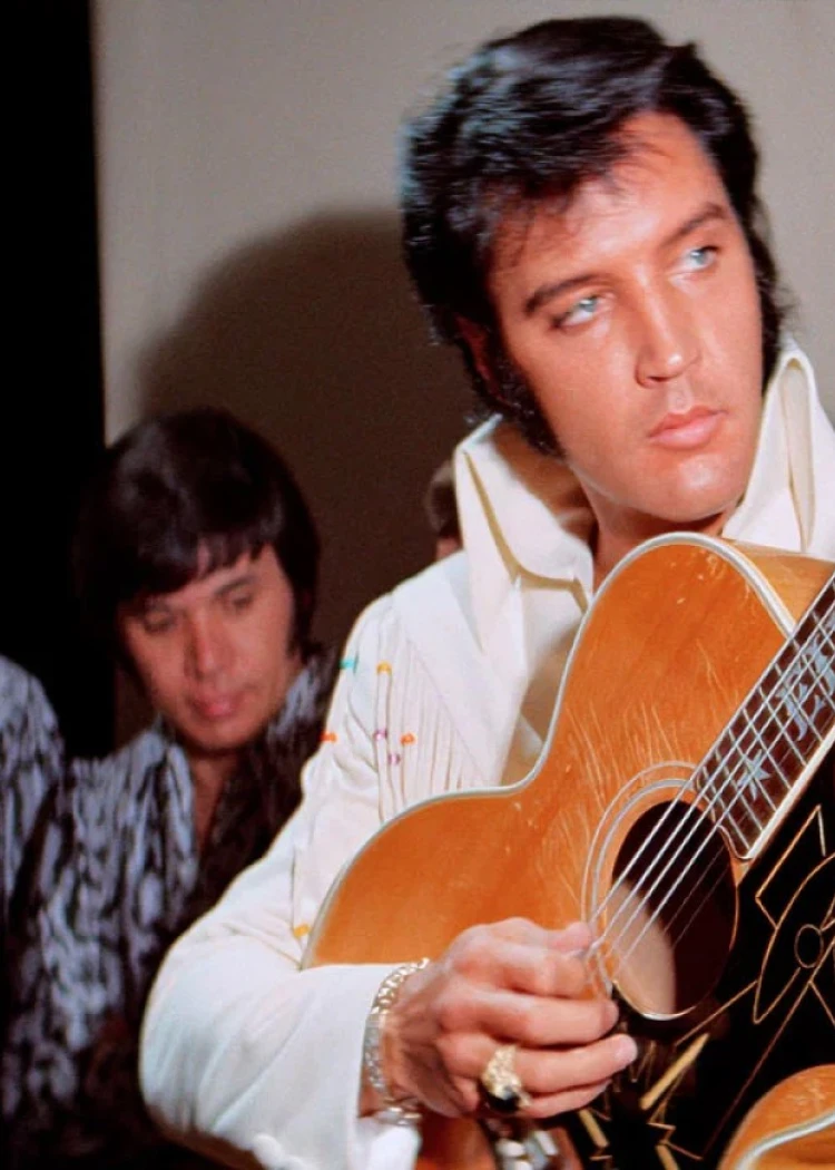 Baz Luhrmann continue son exploration du mythe Elvis avec un&nbsp;concert&nbsp;inédit
