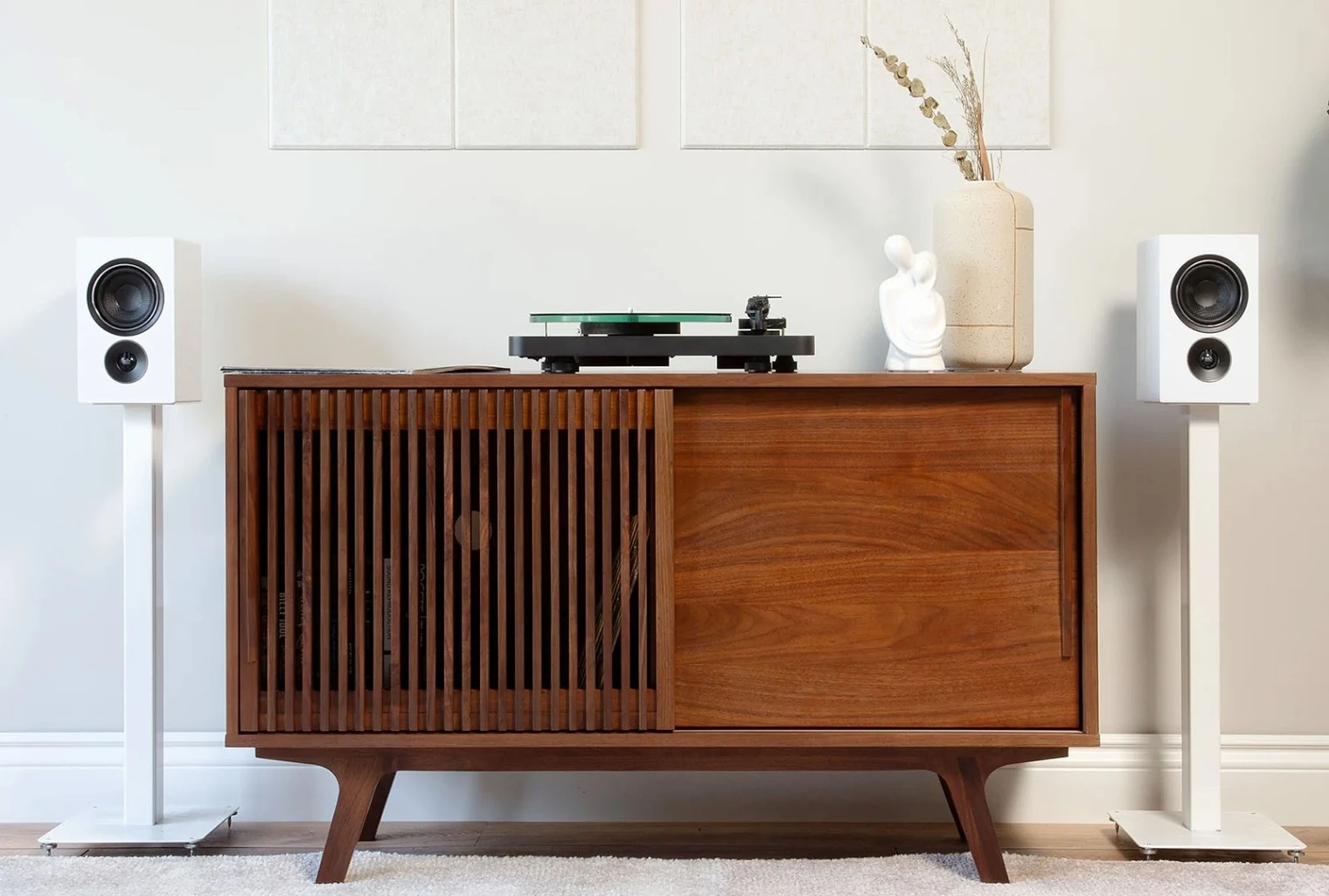 Enceintes actives connectées PSB iQ1, la Hi-Fi simplifiée