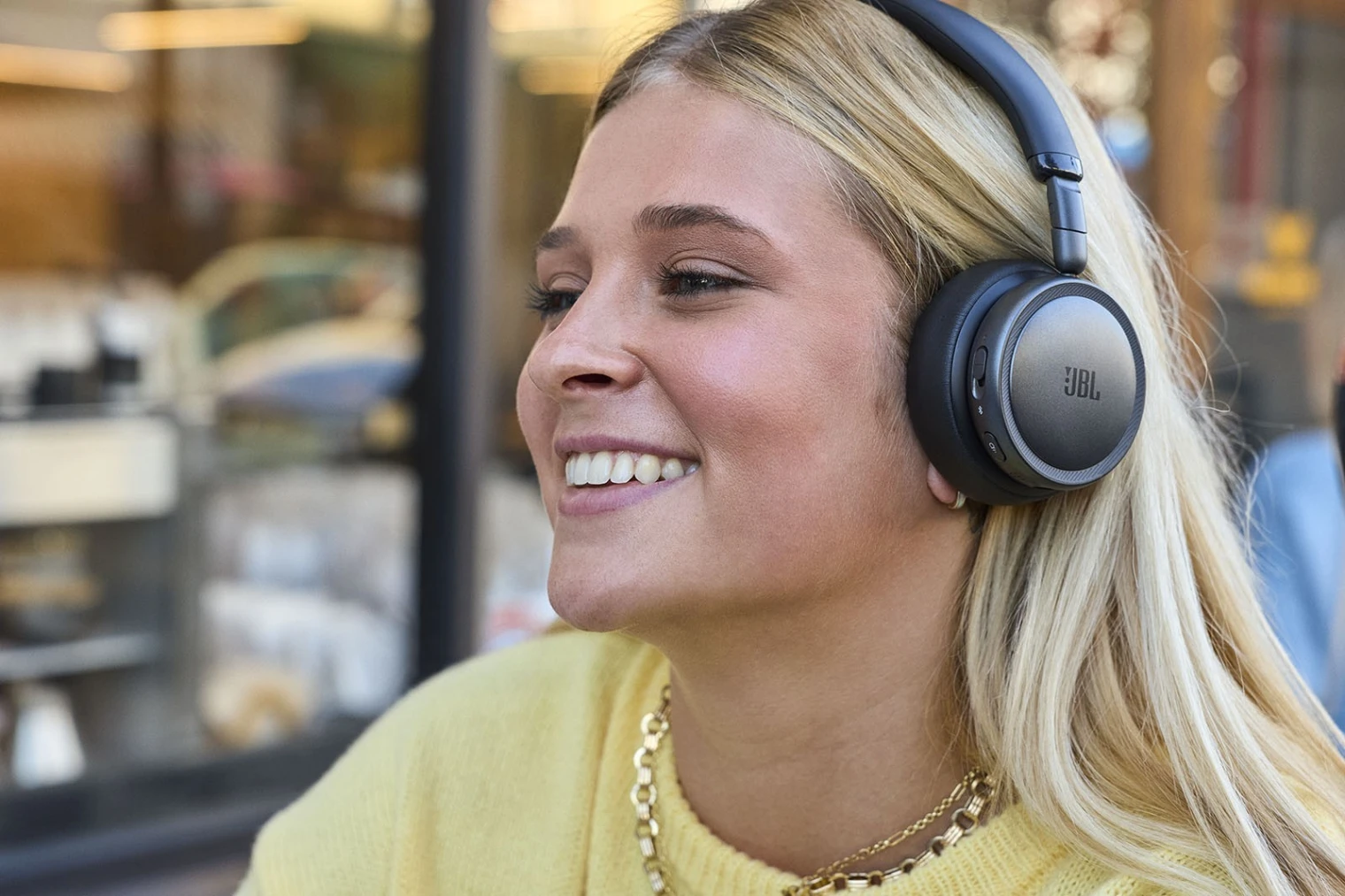 jbl-live-780nc-et-jbl-live-680nc-nouveaux-casques-hi-res-audio-et-ia