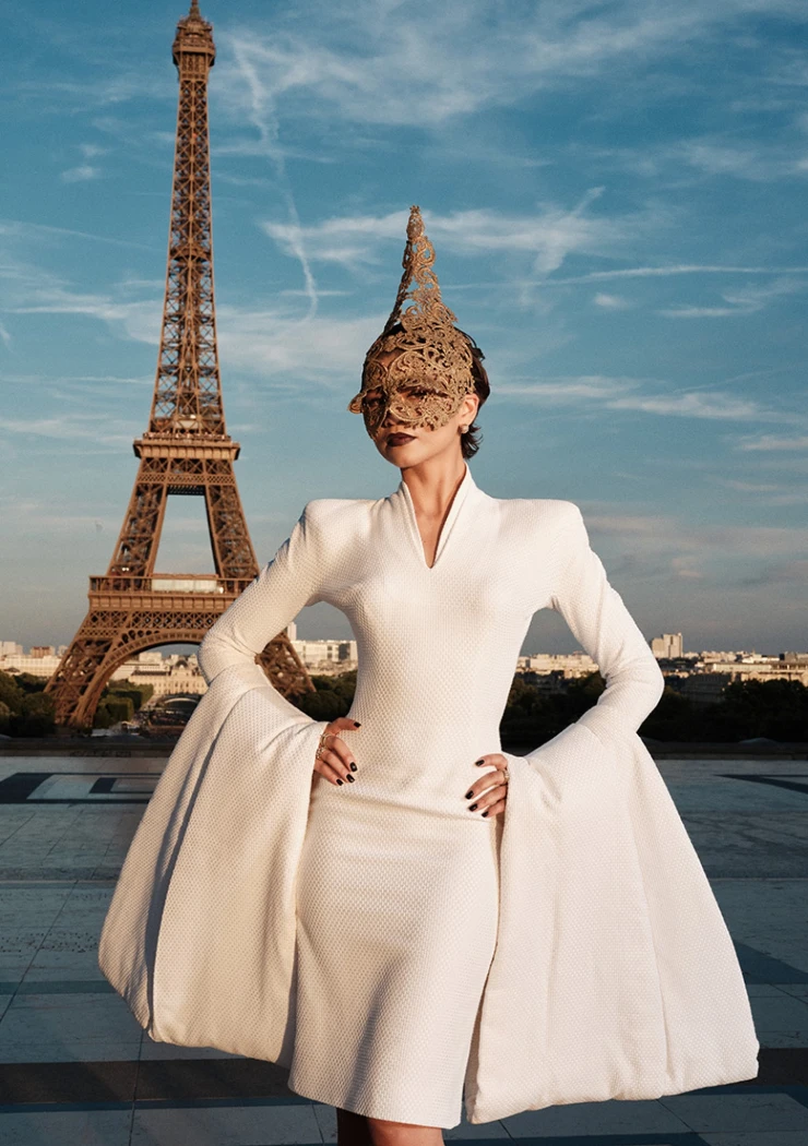 zendaya-ou-la-tour-eiffel-qui-brille-le-plus-a-paris