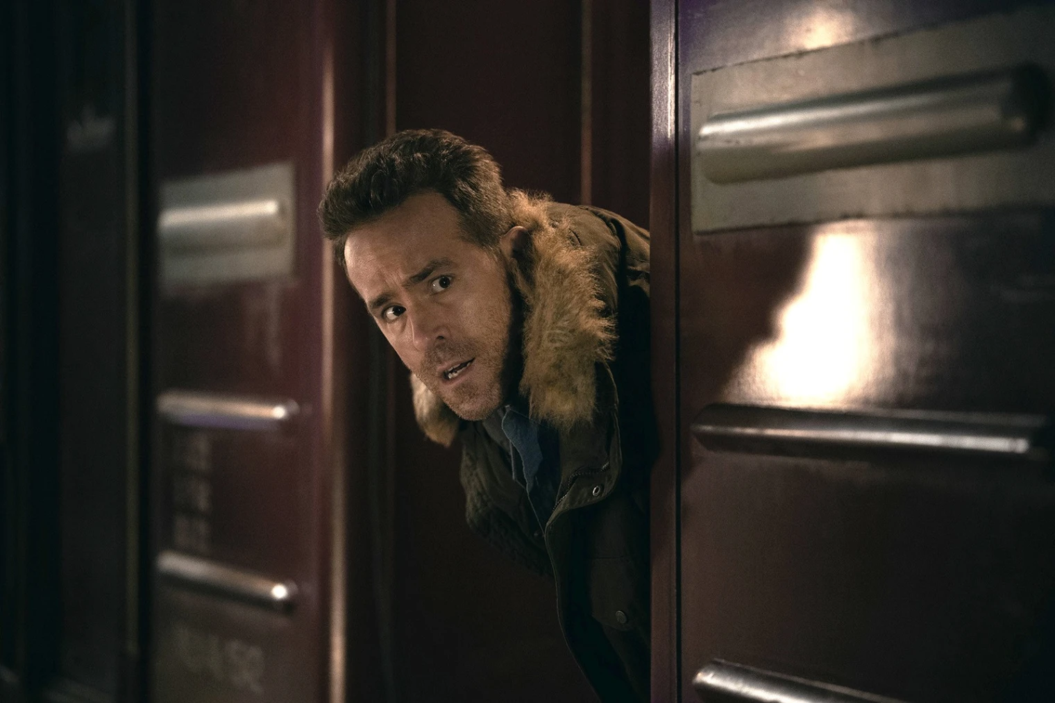 Mayday, Ryan Reynolds se crashe en territoire soviétique