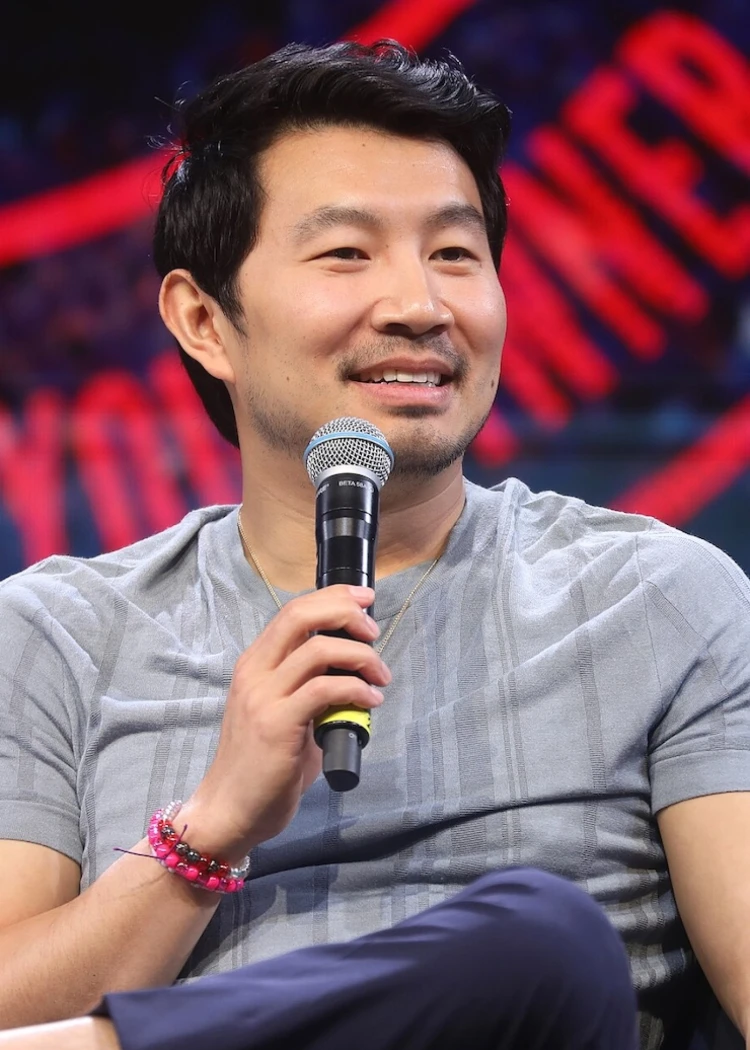 Simu Liu confirme&nbsp;: l’adaptation de Sleeping Dogs ne s’est pas&nbsp;endormie