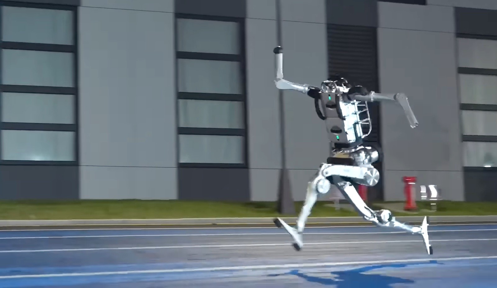 Robots humanoïdes : comment un robot chinois pulvérise-t-il le record de vitesse d'Usain Bolt ?