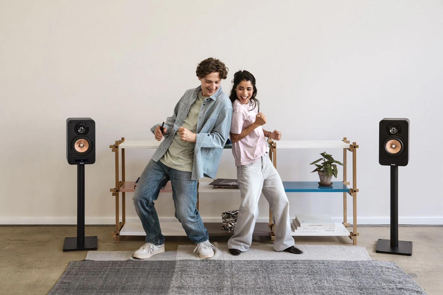 Teufel Ultima 25 Active 2 : enceintes bibliothèque connectées avec Bluetooth APT-FX/AAC et DAB+