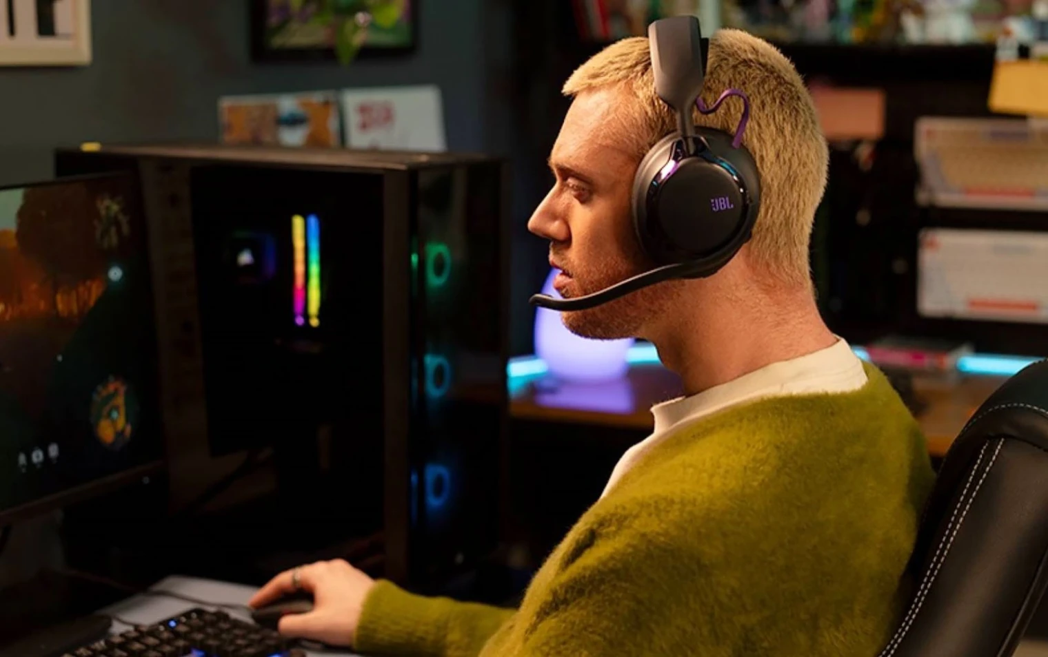 JBL Quantum 850 : casque gaming sans-fil avec transducteurs carbone et son spatial 3D