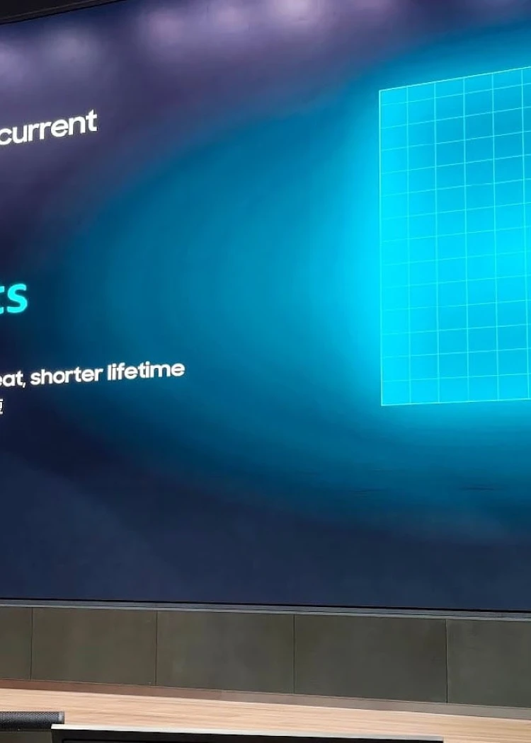Écran Oled Samsung Display M16&nbsp;: 10&nbsp;000 nits inaugurés sur les iPhone 18&nbsp;Pro/Pro Max et&nbsp;iPhone&nbsp;Duo