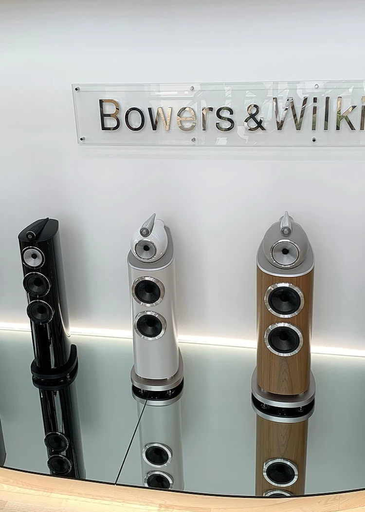 Bowers &amp; Wilkins 800 Series Diamond D5&nbsp;: reportage au cœur de l'usine anglaise et secrets de&nbsp;fabrication