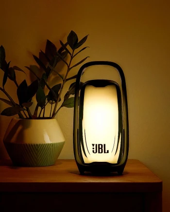 JBL Pulse 6&nbsp;: enceinte Bluetooth, spectacle son et lumière à&nbsp;360°, Auracast et certification&nbsp;IP68