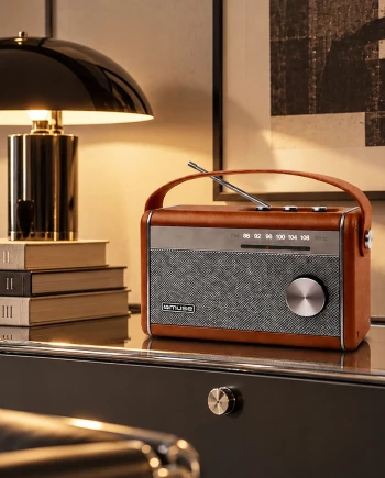Muse M‑098&nbsp;: le transistor vintage passe au&nbsp;Bluetooth