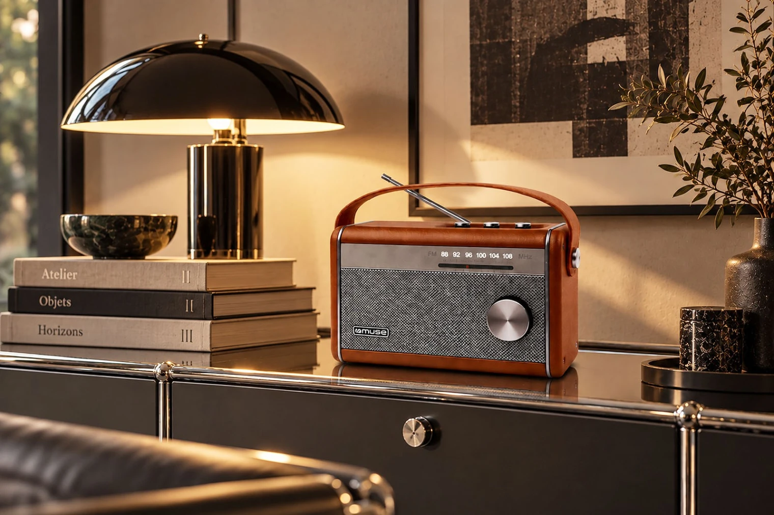 Muse M-098 : le transistor vintage passe au Bluetooth