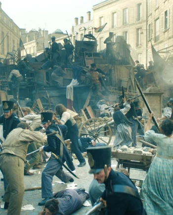 Les Misérables&nbsp;: Fred Cavayé adapte Hugo, notre critique et notre interview sont&nbsp;en&nbsp;ligne