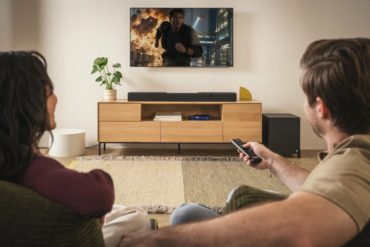 Teufel Cinebar Pro 2 : barre de son Dolby Atmos 5.1.2, DTS:X et caisson sans-fil