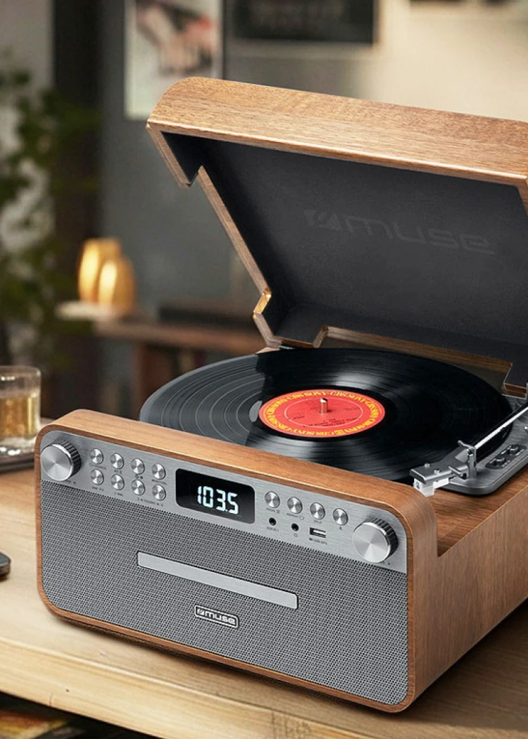 Muse MT-118 AT, micro‑chaîne vinyle et CD tout‑en‑un au design&nbsp;chaleureux