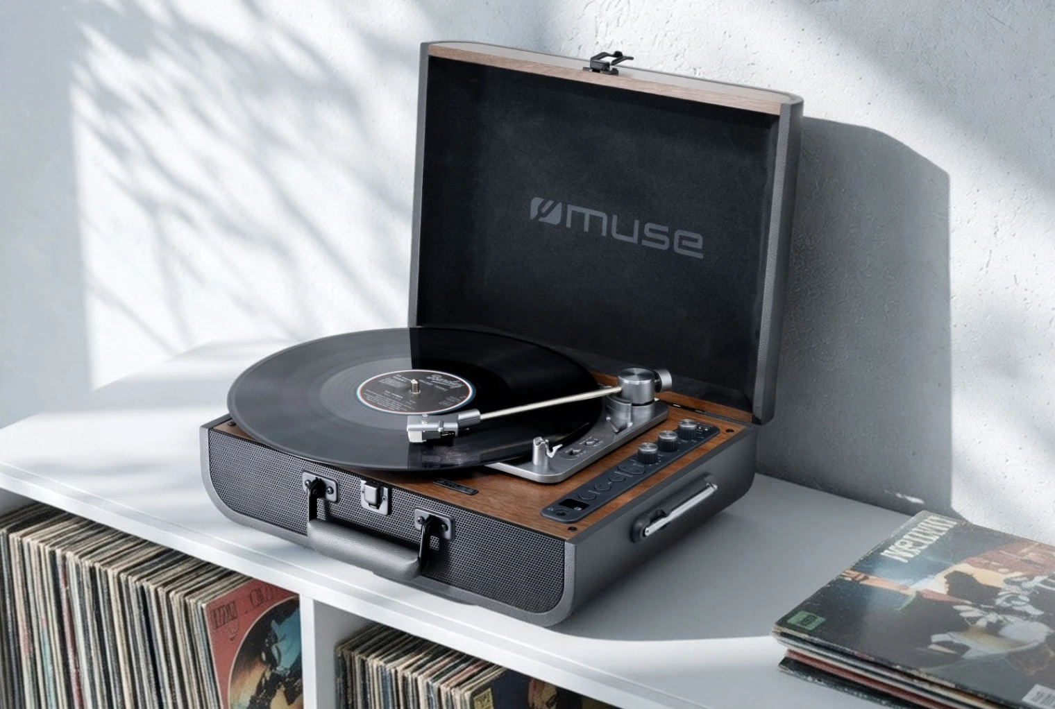 Muse MT-208 AT, platine vinyle valisette nomade avec cellule Audio-Technica