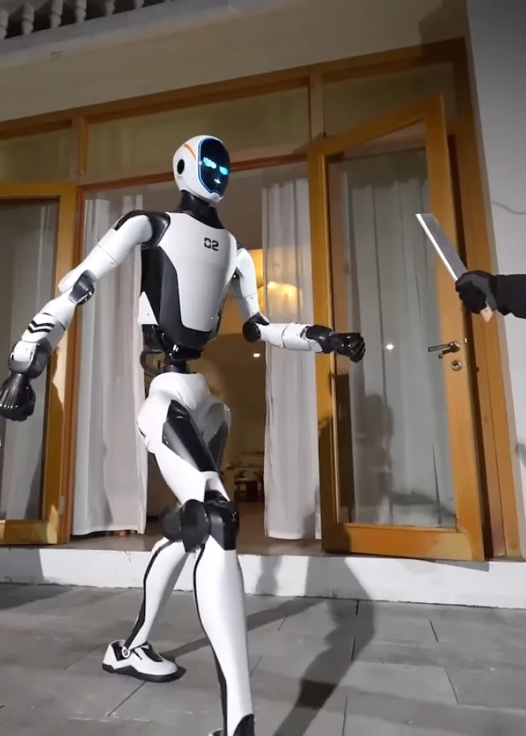 Robot Unitree H2-X, casseur, sauveur, ou&nbsp;les&nbsp;deux&nbsp;?