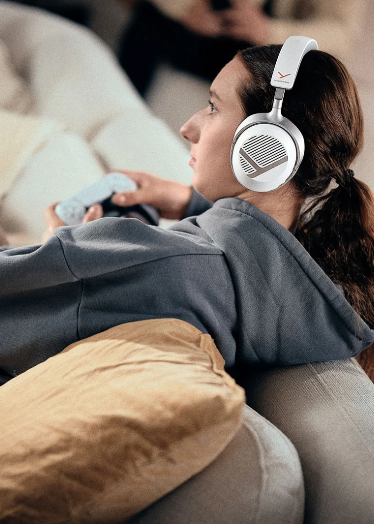 Beyerdynamic MMX 130 sans‑fil&nbsp;: casque gaming ouvert, haut‑parleur titane et 80&nbsp;heures d'autonomie