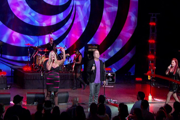 The B-52s : With the Wild Crowd ! - Live in Athens, GA
