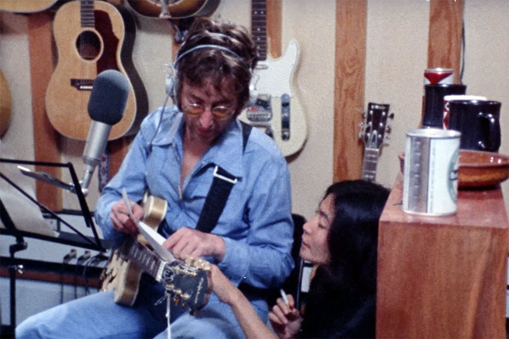 John & Yoko : Above Us Only Sky